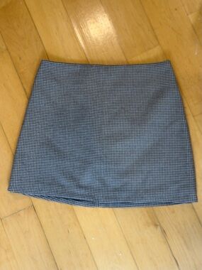 H&M Black and White Micro Check Mini Skort